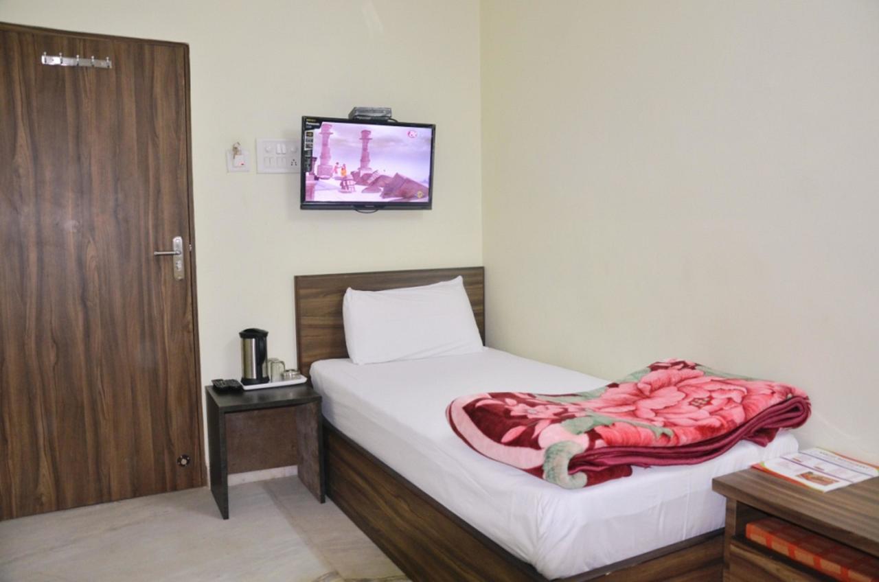 Hotel Sanjay Джапур Экстерьер фото